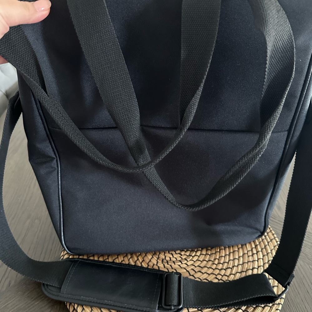 Beis North to South Tote